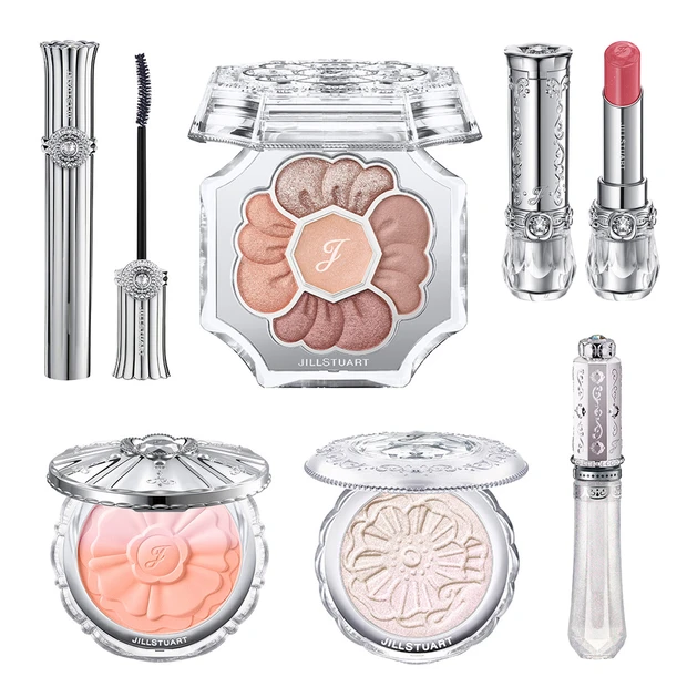 ジルスチュアートの新アイカラーは花びらのドレスをイメージ! 春色チーク&リップも要チェック【春新色コスメ2026】