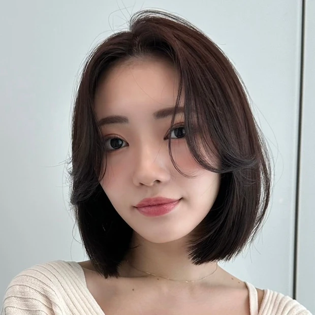 【大人に似合うボブ】落ち着きのある印象が楽しめる、長めバングのタッセルボブ