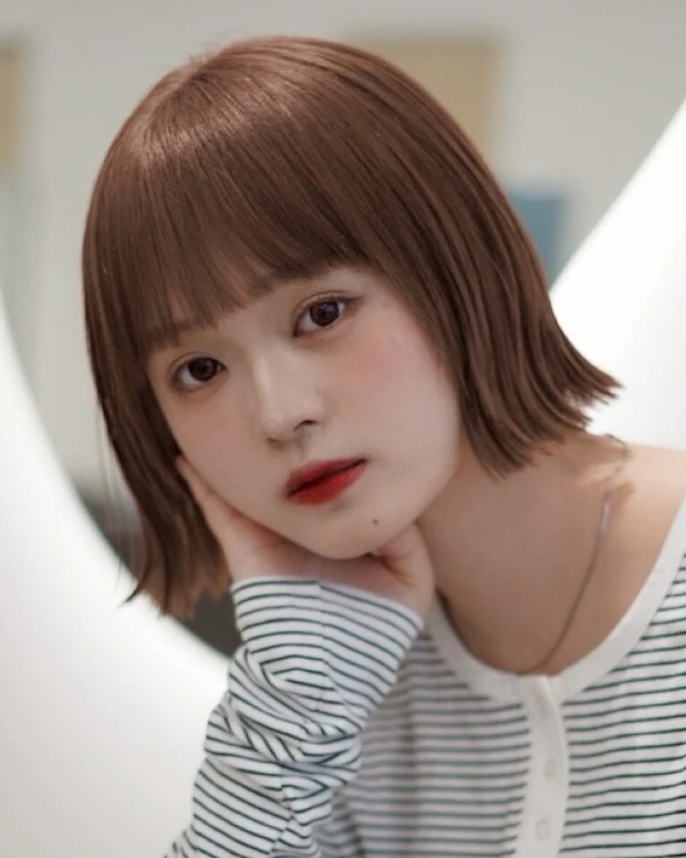 ヘアカタログ ボブ ボブヘア 前髪あり 正面