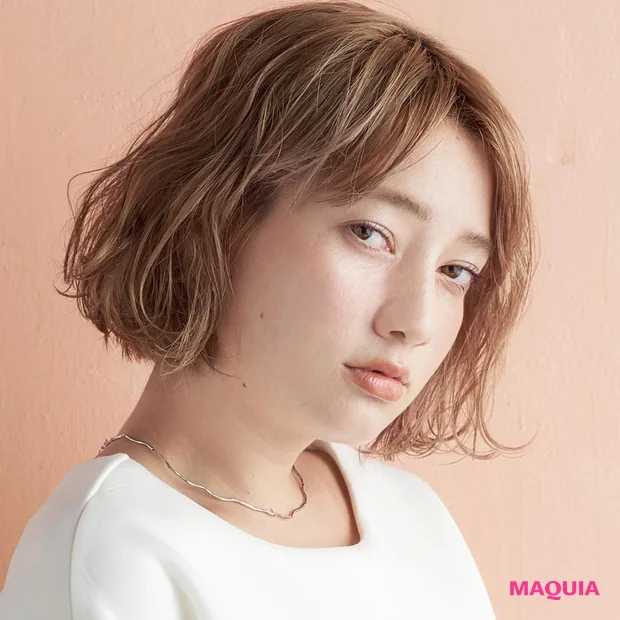 のばしかけバングにおすすめ! 小顔仕上げのゆるふわセンターパートボブ