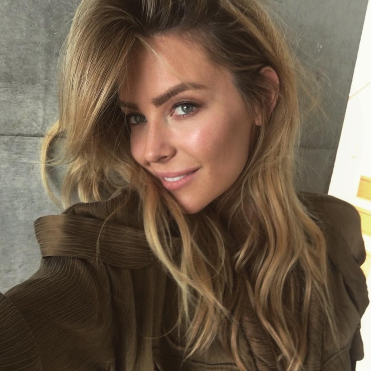 Jennifer Hawkins Jennifer Hawkins