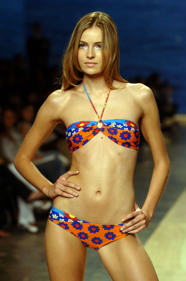 Valentina Zelyaeva Valentina Zelyaeva