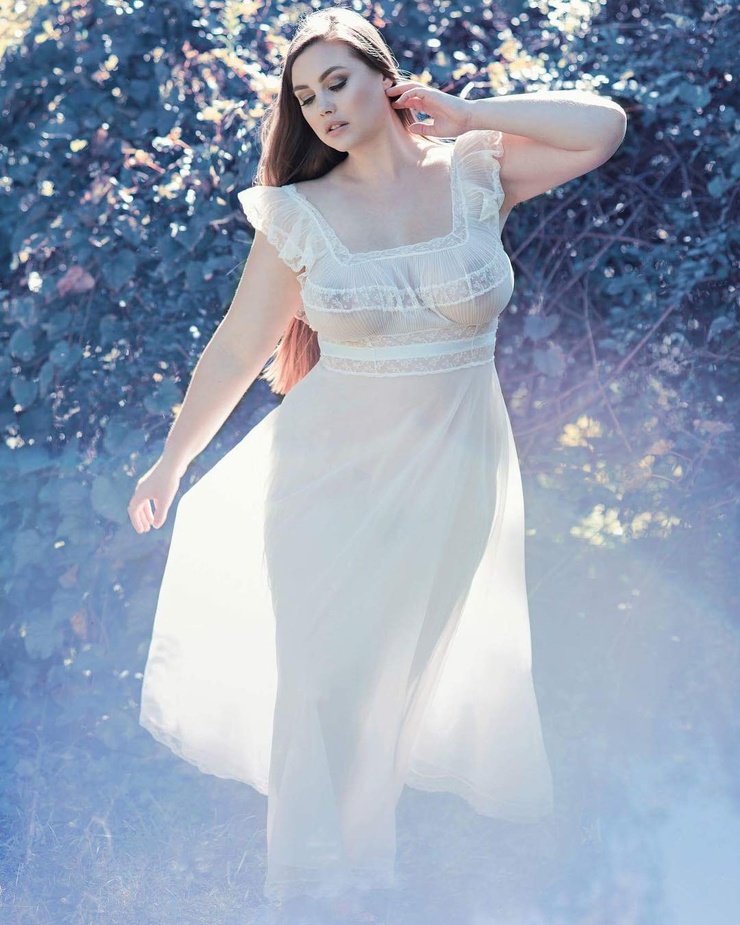 Lillias Right Lillias Right