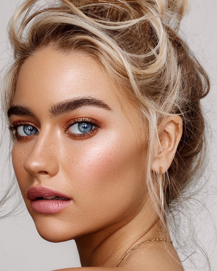 Tess Jantschek Tess Jantschek