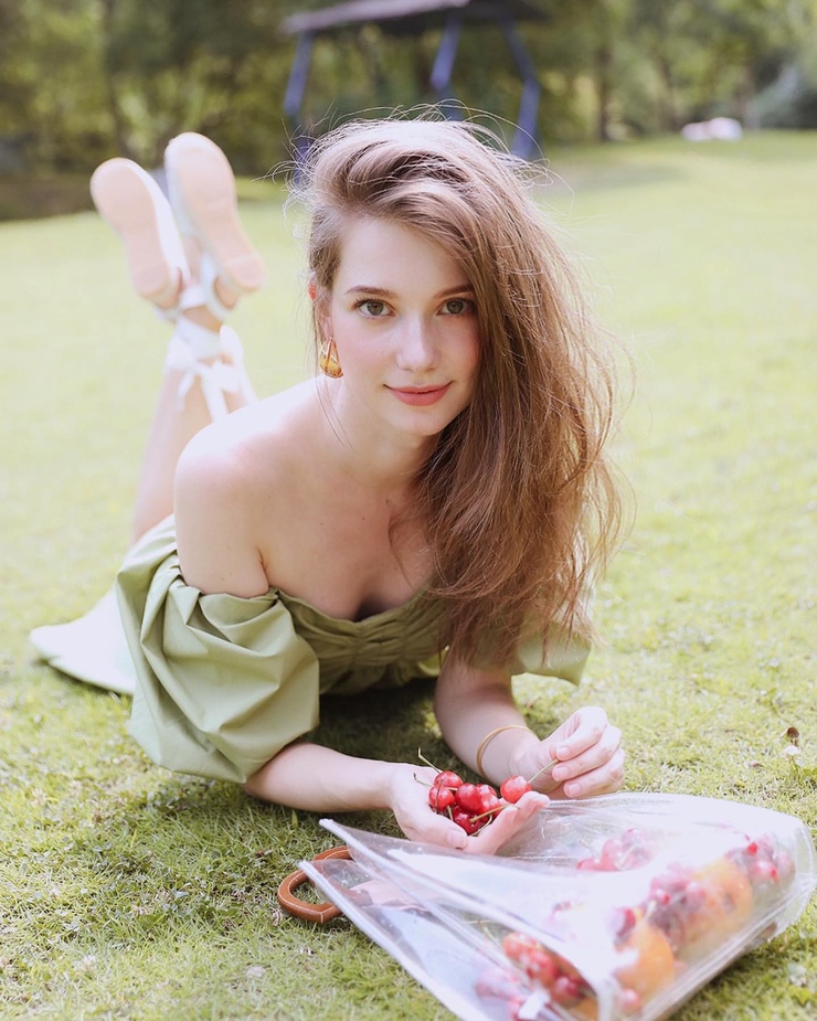 Anastasia Cebulska Anastasia Cebulska