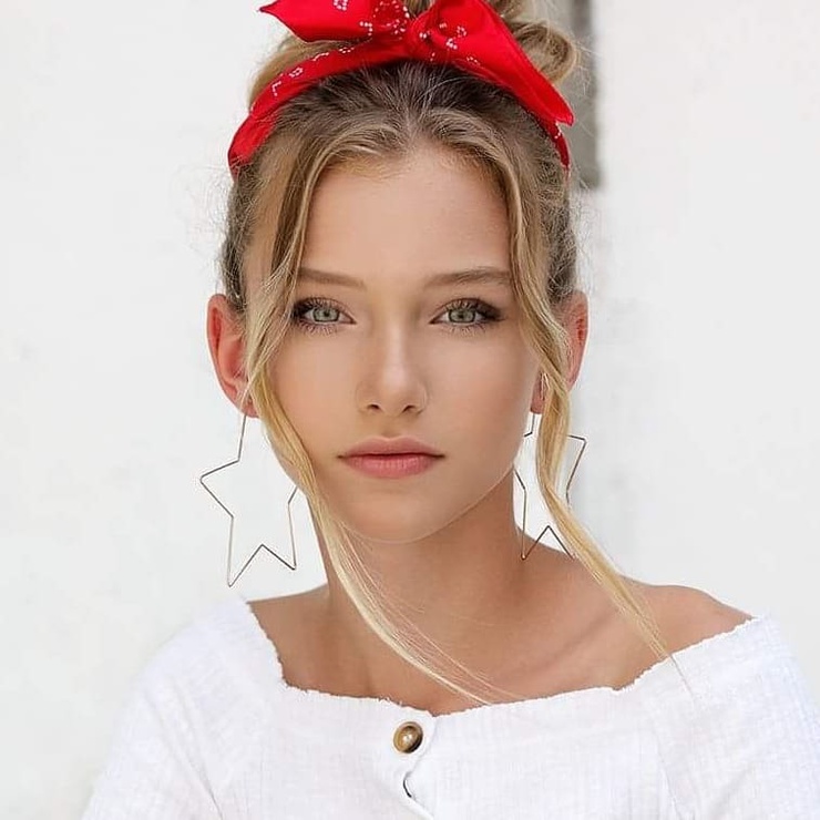 Alexandra Lenarchyk Alexandra Lenarchyk