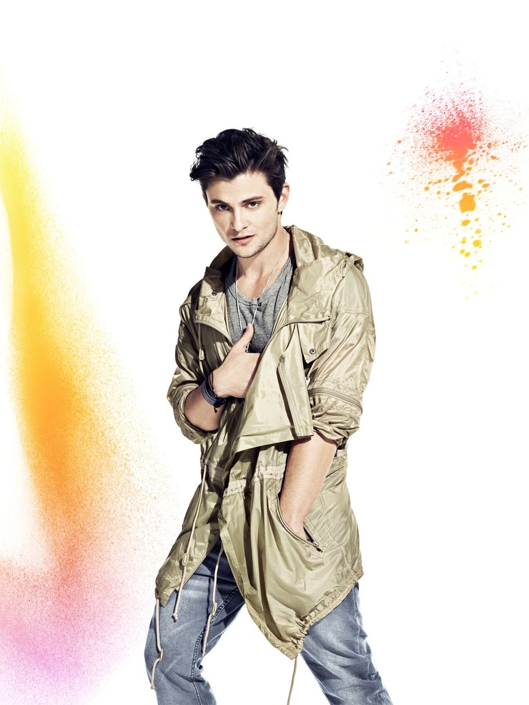 Shiloh Fernandez Shiloh Fernandez