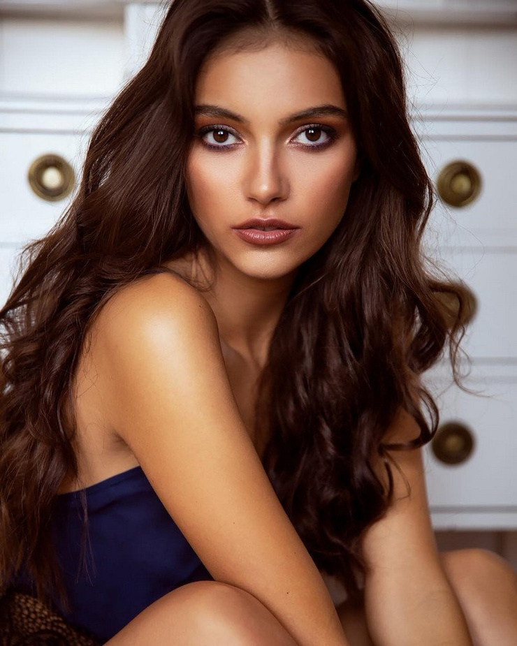 Laura Theresa Laura Theresa