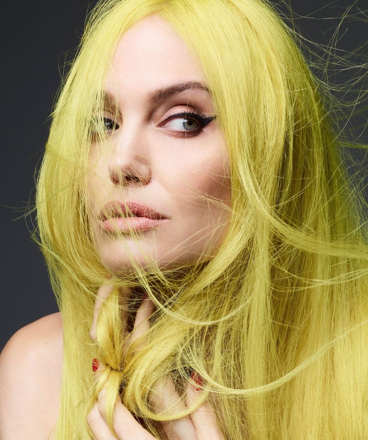 Angelina Jolie Angelina Jolie