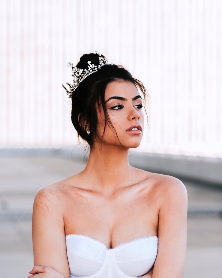 Loren Izabel Loren Izabel