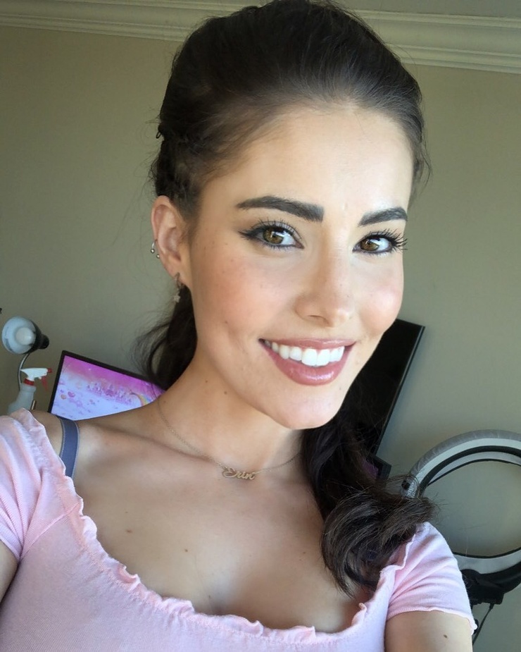 Erin Olash Erin Olash