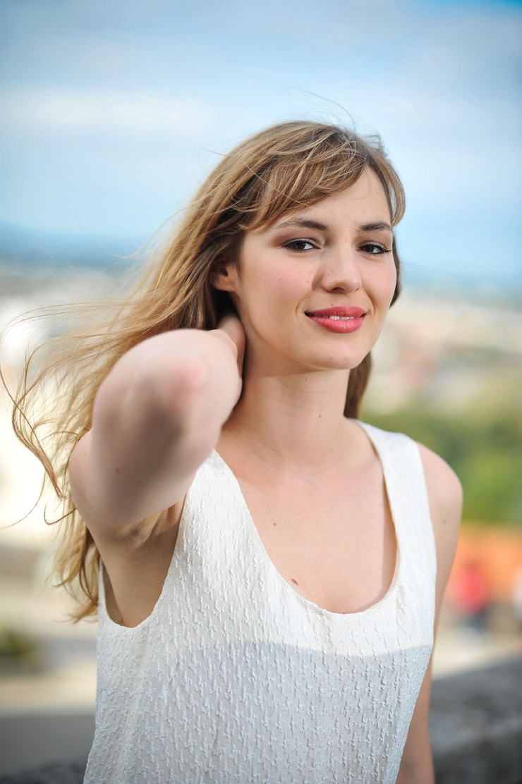 Louise Bourgoin Louise Bourgoin