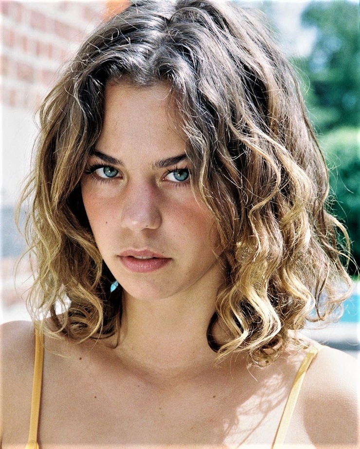 Salomé Dewaels Salomé Dewaels