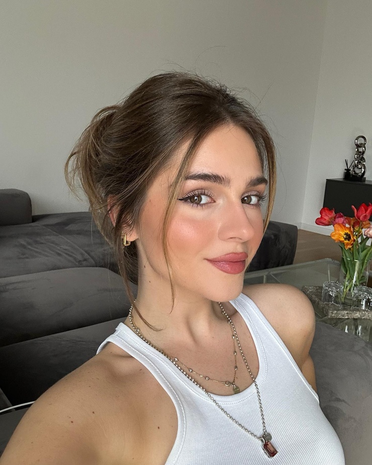 Jessy Hartel Jessy Hartel