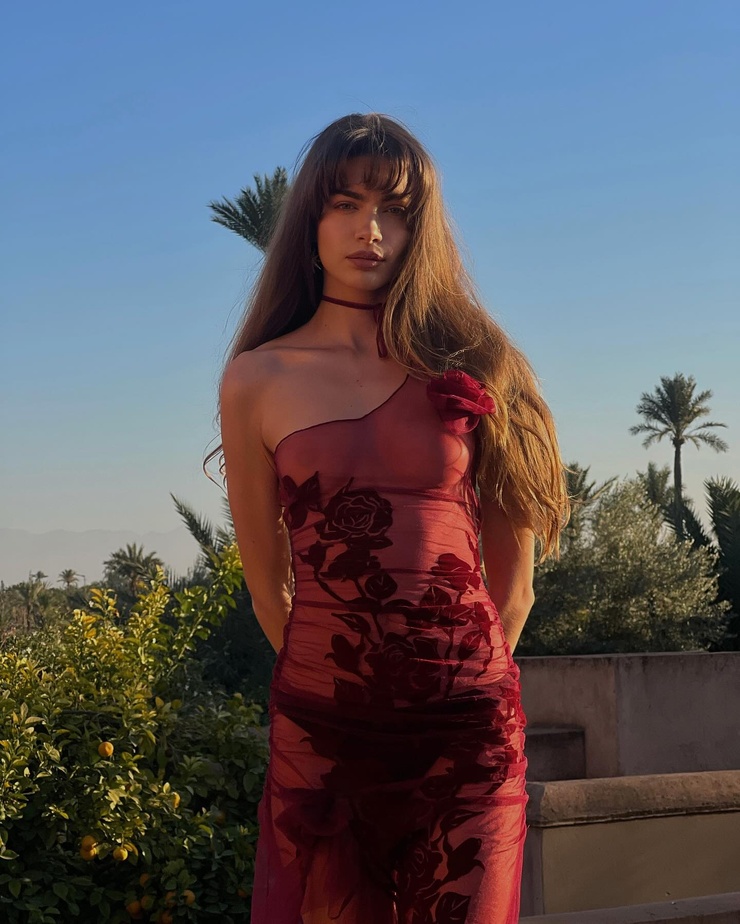 MARA LAFONTAN MARA LAFONTAN