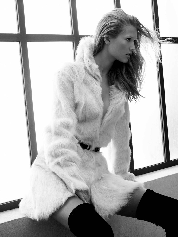 Toni Garrn Toni Garrn