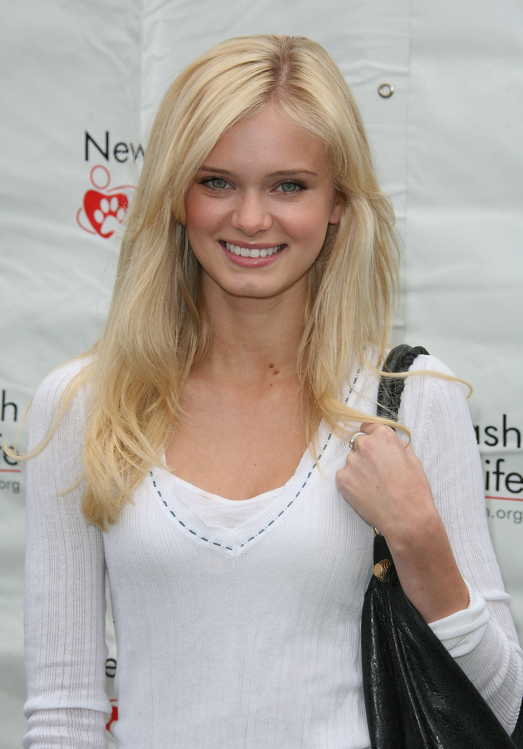 Sara Paxton Sara Paxton