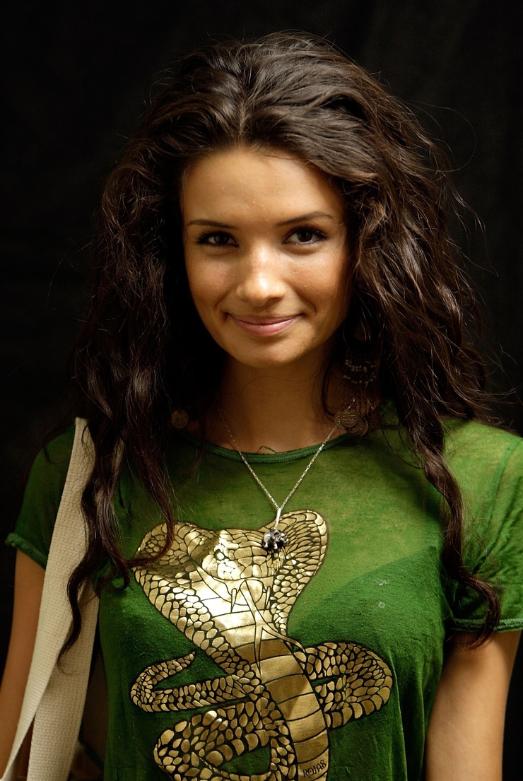 Alice Greczyn Alice Greczyn