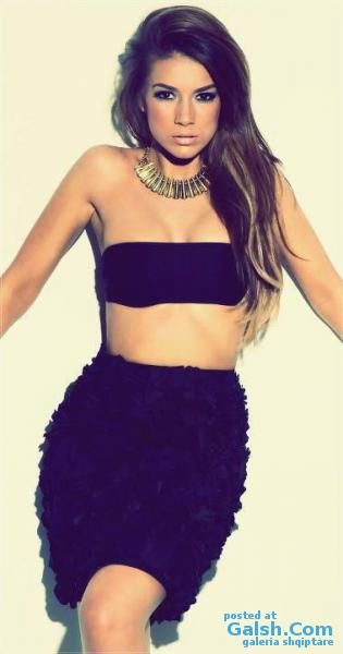 Elvana Gjata Elvana Gjata