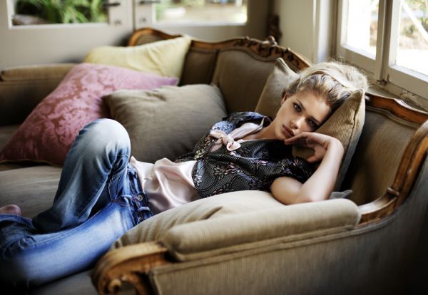 Esti Ginzburg Esti Ginzburg