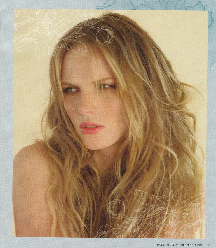 Anne Vyalitsyna Anne Vyalitsyna