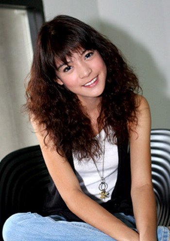 Apinya Sakuljaroensuk Apinya Sakuljaroensuk