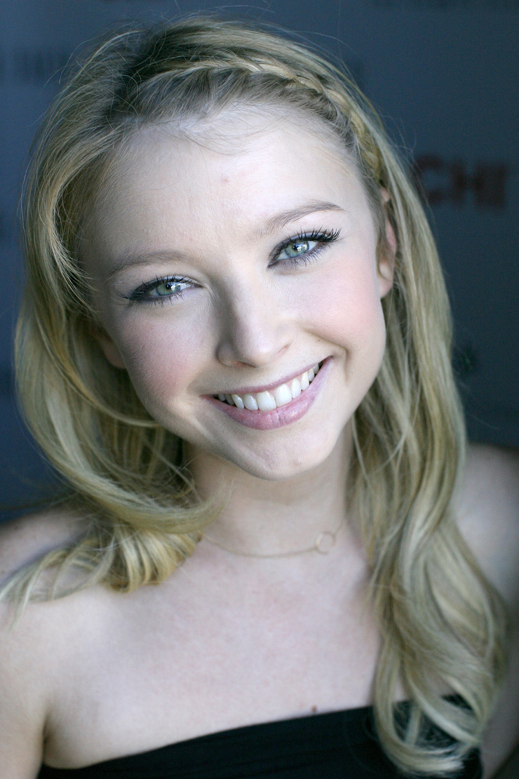 Elisabeth Harnois Elisabeth Harnois