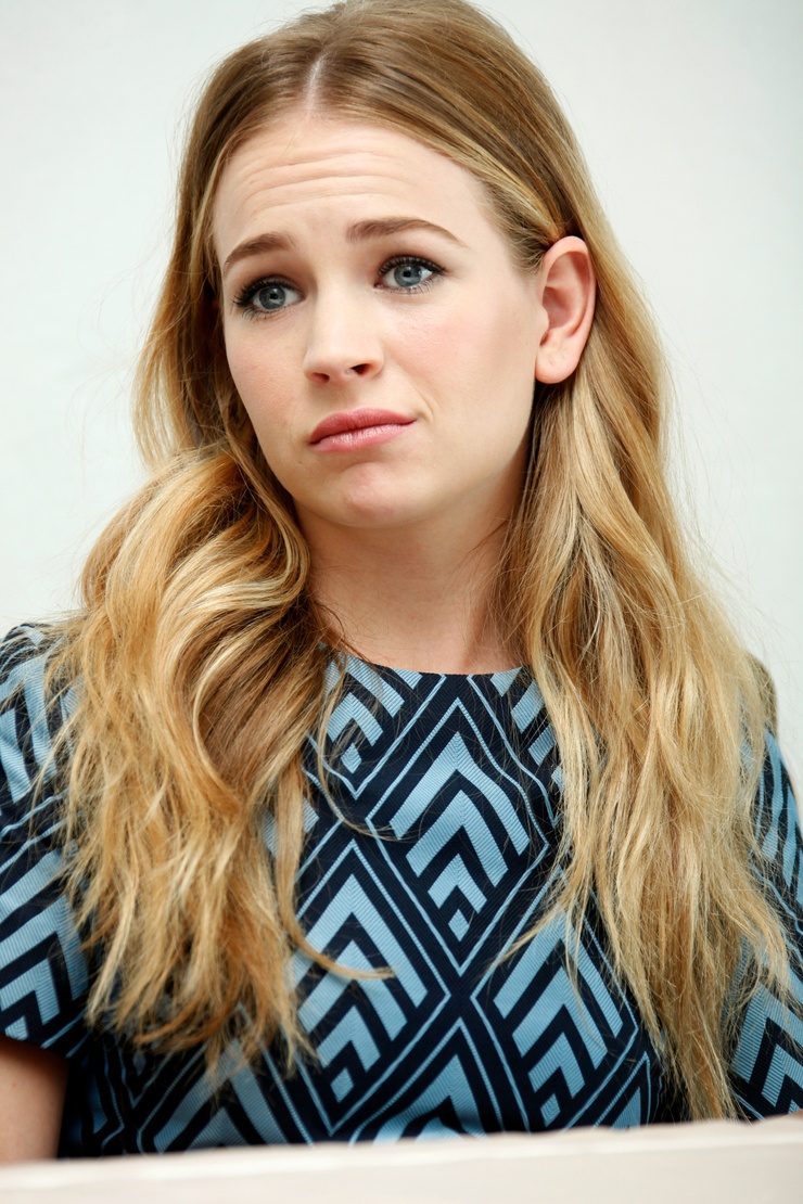 Brittany Robertson Brittany Robertson