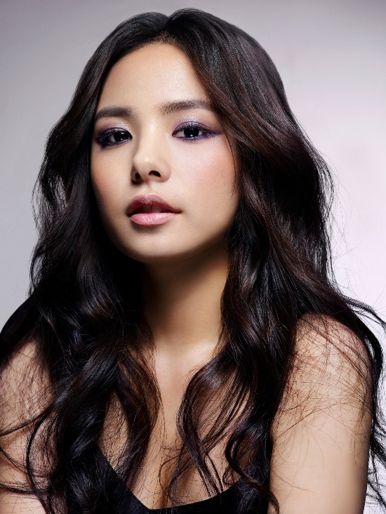 Hyo-rin Min Hyo-rin Min