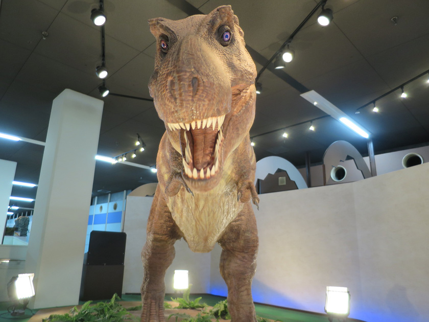 おしゃべりするティラノサウルスの模型/京都市青少年科学センター(京都市/伏見区)