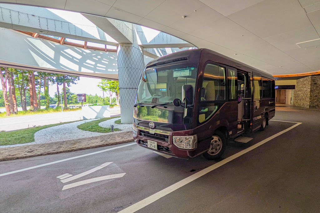 無料のシャトルバス/ロッテアライリゾート(新潟県妙高市)