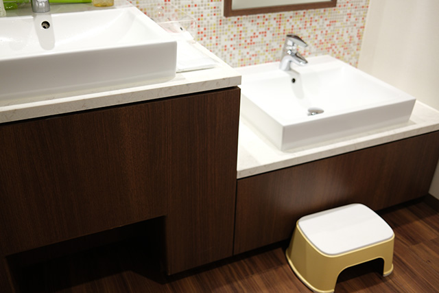 キッズデラックスルームの洗面台│宿泊レポ/蓼科グランドホテル滝の湯(長野県/茅野市)