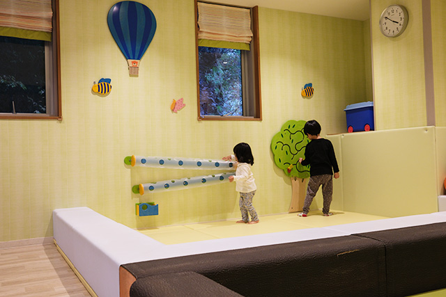 「ベビールーム」│宿泊レポ/蓼科グランドホテル滝の湯(長野県/茅野市)