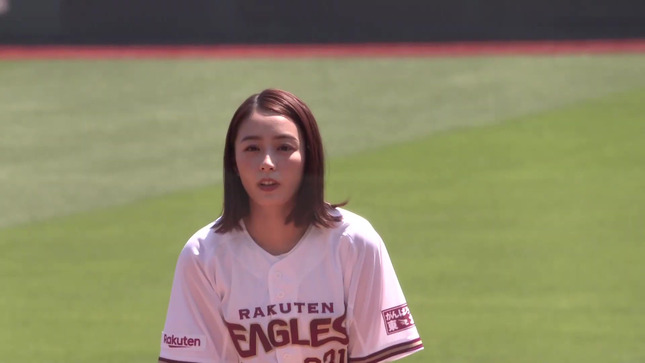 宇垣美里 楽天xヤクルト 始球式 8