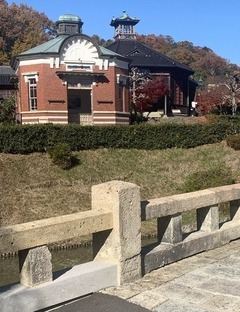 bHv_9VdrRXa5F7qXJJxocg