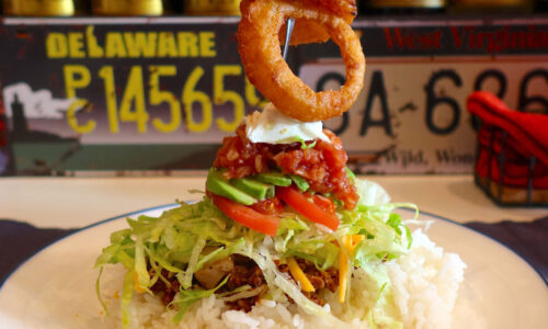 名護のキンタコ? 「具志堅多幸寿」の最強タコライス・KING-TACO RICE