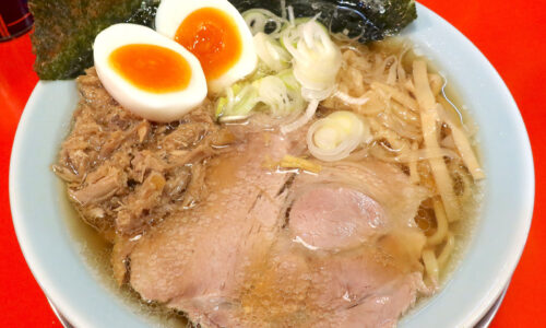 浦添「Ramen 武蔵家」で懐かしさを感じつつも洗練された特製中華そば