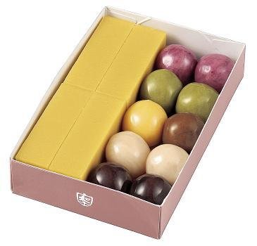 【浅草 舟和】 芋ようかん・あんこ玉詰合せ(芋ようかん4本・ あんこ玉(黒)2個 ・あんこ玉(白)2個・あんこ玉(茶)2個 ・あんこ玉(紅)2個・あんこ玉(珈琲)1個 ・あんこ玉(みかん)1個) 【浅草 舟和】 芋ようかん・あんこ玉詰合せ(芋ようかん4本・ あんこ玉(黒)2個 ・あんこ玉(白)2個・あんこ玉(茶)2個 ・あんこ玉(紅)2個・あんこ玉(珈琲)1個 ・あんこ玉(みかん)1個)