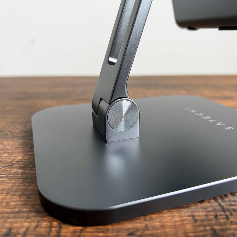 Satechi アルミニウム デスクトップ スタンドのベースヒンジ