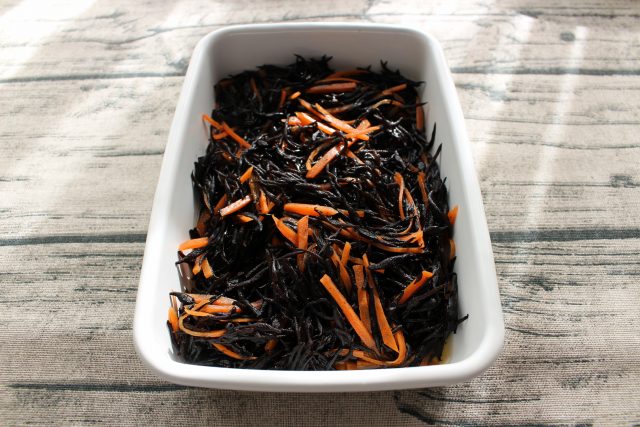 人気のレンジで簡単常備菜レシピ。ひじきの煮もの(煮つけ) 1 人気のレンジで簡単常備菜レシピ。ひじきの煮もの(煮つけ) IMG 0607 人気のレンジで簡単常備菜レシピ。ひじきの煮もの(煮つけ)