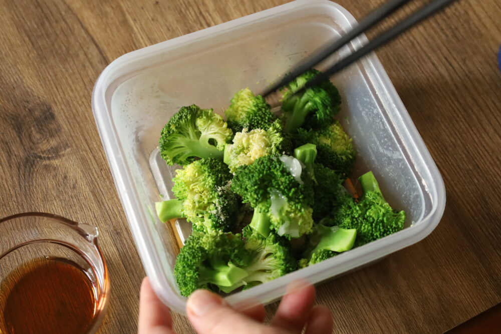 レンジで人気の簡単作り置き常備菜レシピ。やみつきブロッコリーのナムル 4 レンジで人気の簡単作り置き常備菜レシピ。やみつきブロッコリーのナムル IMG 6388 レンジで人気の簡単作り置き常備菜レシピ。やみつきブロッコリーのナムル