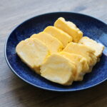 レンジで2分の超簡単レシピ!最高にラクな卵焼きの作り方。