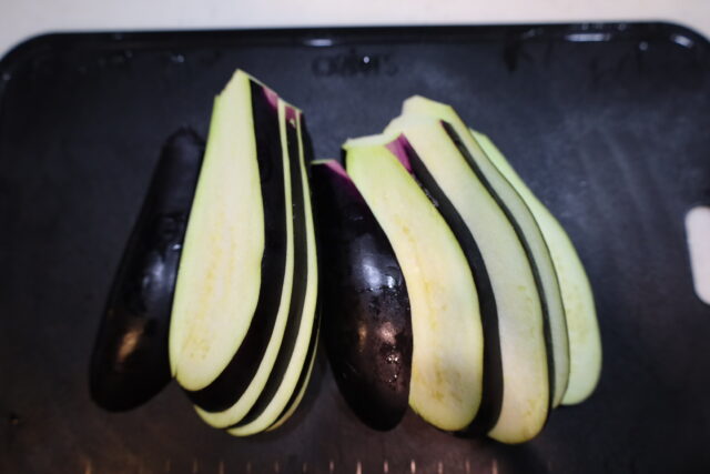 なすと豚肉のかさね蒸し「やみつきねぎだれ」レンジで簡単作り方。 2 なすと豚肉のかさね蒸し「やみつきねぎだれ」レンジで簡単作り方。 IMG 0422 なすと豚肉のかさね蒸し「やみつきねぎだれ」レンジで簡単作り方。