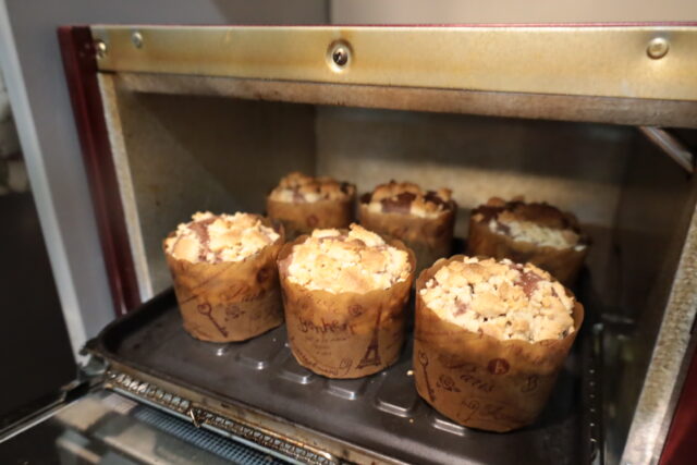 ザクザククランブルのチョコレートマフィンのトースターで簡単レシピ。 15 ザクザククランブルのチョコレートマフィンのトースターで簡単レシピ。 IMG 8486 ザクザククランブルのチョコレートマフィンのトースターで簡単レシピ。