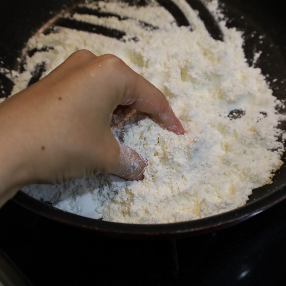 発酵なしですぐできる!もちもちお豆腐パンのレシピ。フライパンひとつで簡単な作り方。 21 発酵なしですぐできる!もちもちお豆腐パンのレシピ。フライパンひとつで簡単な作り方。 IMG 9902 発酵なしですぐできる!もちもちお豆腐パンのレシピ。フライパンひとつで簡単な作り方。