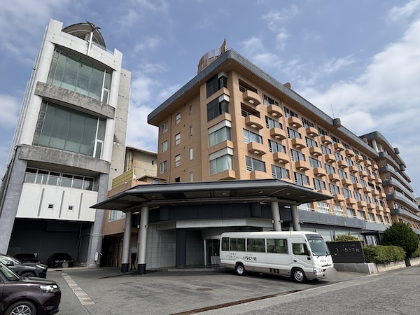 いなとり荘の外観