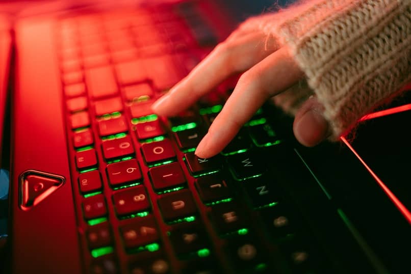 ¿Cómo abrir con el teclado el explorador de archivos en Windows? - Ventajas