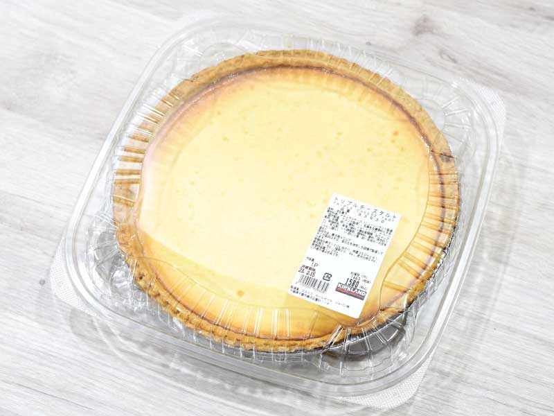 コストコ永遠の定番スイーツ! 『トリプルチーズタルト』は濃厚で濃密で甘〜いチーズが凝縮されている