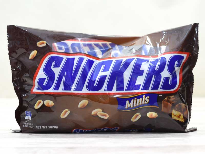 コストコで買える『スニッカーズ ミニチュア』ってどういうの? 1kg入り特別パックのコスパや中身を調べてみた