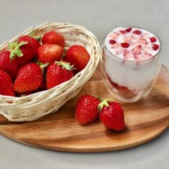 いちごを使ったジュース「いちごミルク」の作り方。写真つきでレシピを紹介 いちごを使ったジュース「いちごミルク」の作り方。写真つきでレシピを紹介